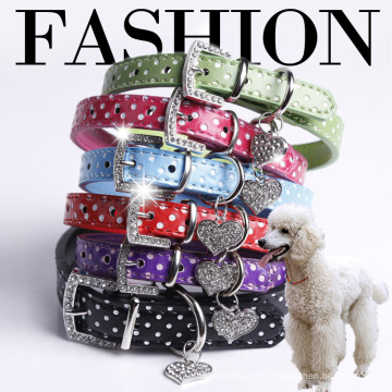 Accessoires pour animaux de compagnie en gros Fashion Rhinestones boucle en cuir Pet Dog Collar